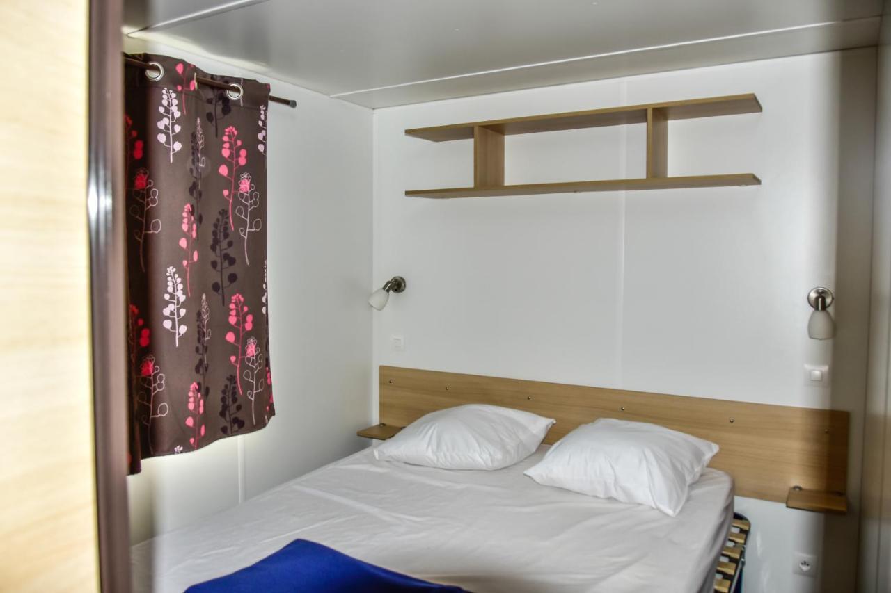 Camping Du Lion Bourg-Saint-Andeol Exterior photo